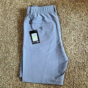 Under Armour Storm Gray Golf / Athletic Drive Short 10 inch Inseam